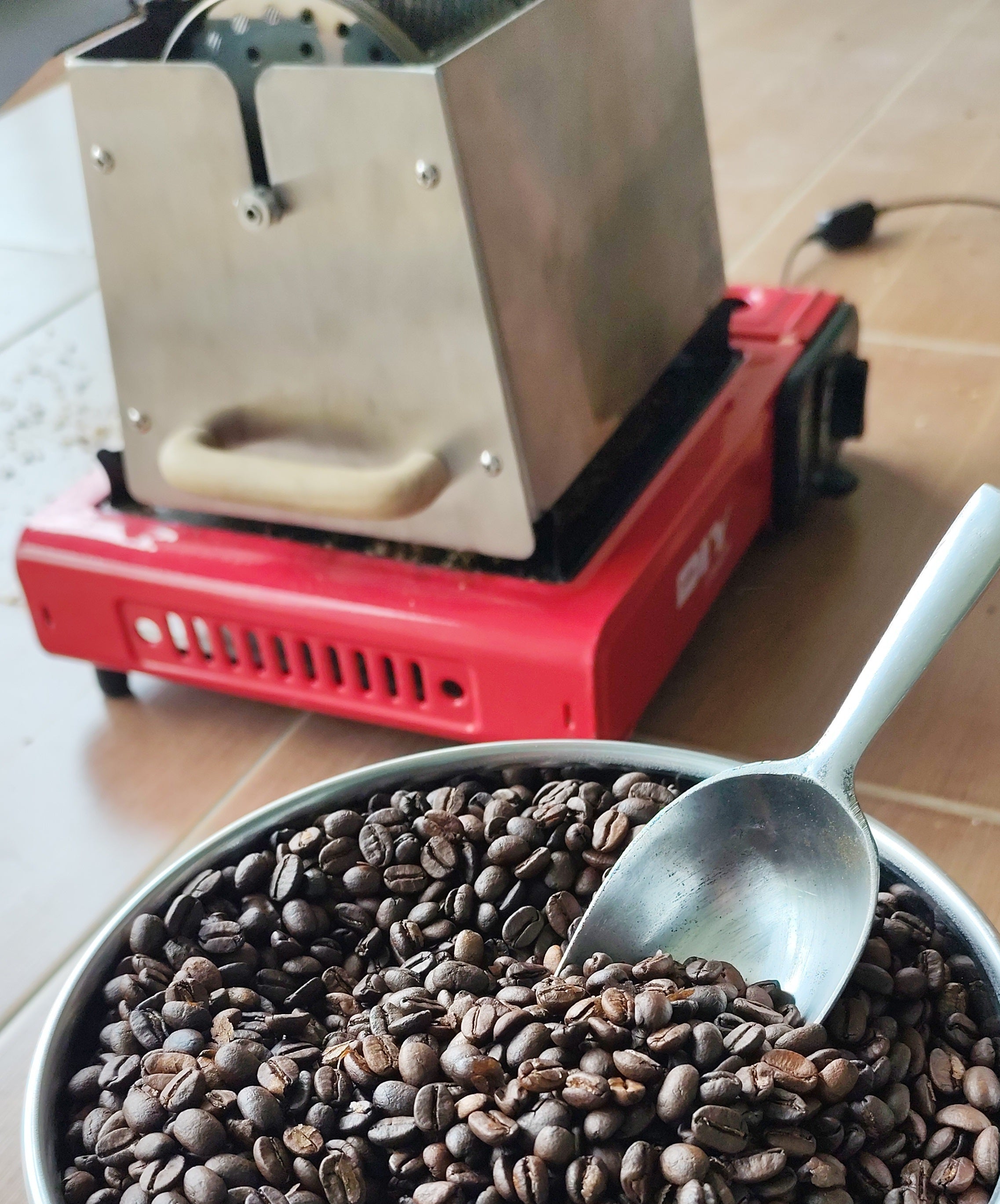 USB直火式コーヒー焙煎機 IRUBO｜どこでも焙煎できるポータブル